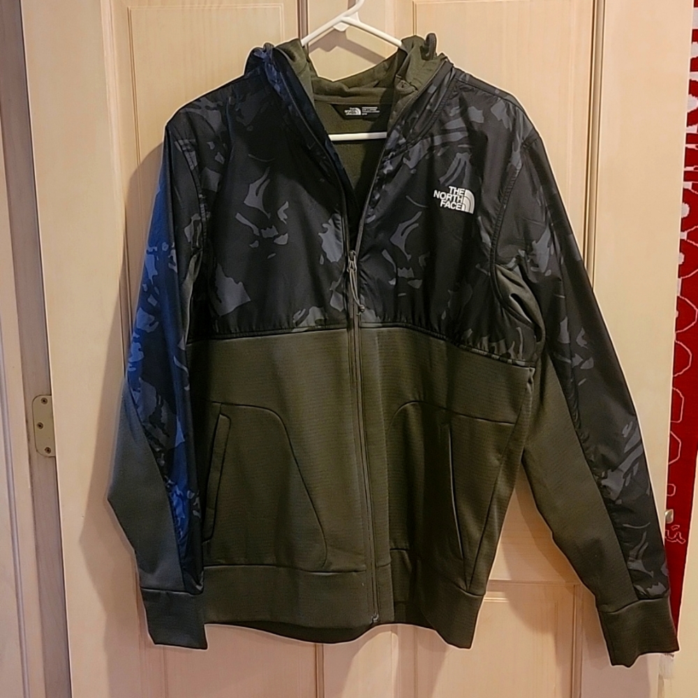 The North Face Men's jacket, Medium size, Green and Camo colors